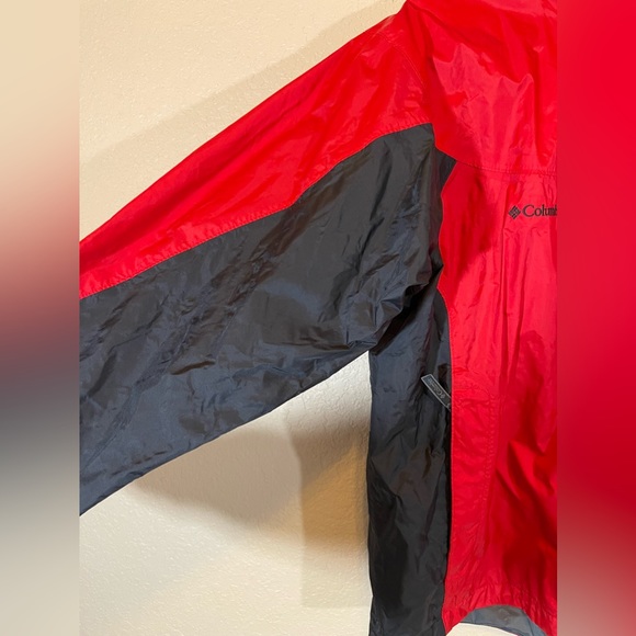 Sold 🎈 Columbia Mens waterproof packable hoodie jacket - Picture 4 of 15